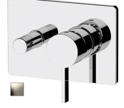 Remer Смеситель для ванны и душа Metrica MC09HRGXV скрытого монтажа, сталь глянцевый Remer Смеситель для ванны и душа Metrica MC09HRGXV скрытого монтажа, сталь глянцевый