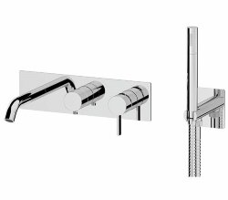 Remer Смеситель для ванной и душа Metrica MC53D2 с ручным душем и гибким шлангом длиной 150 см., хром глянцевый Remer Смеситель для ванной и душа Metrica MC53D2 с ручным душем и гибким шлангом длиной 150 см., хром глянцевый