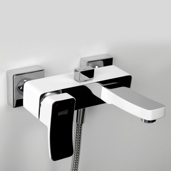 WasserKRAFT Смеситель для ванны с коротким изливом aller 1061white цвет: белый