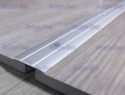 Стыковочный плоский порожек c желобками из алюминия, с отверстиями для саморезов 38х4 мм арт. OL 38