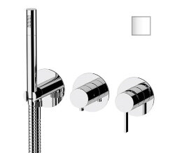 Remer Встроенный смеситель для ванны и душа Metrica MC97D3PBO ручной душ и гибкий шланг длиной 150 см, белый матовый Remer Встроенный смеситель для ванны и душа Metrica MC97D3PBO ручной душ и гибкий шланг длиной 150 см, белый матовый