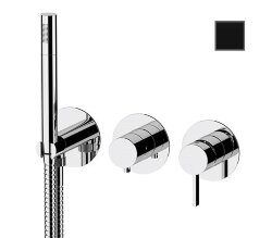 Remer Встроенный смеситель для ванны и душа Metrica MC97D3PNO ручной душ и гибкий шланг длиной 150 см, черный матовый Remer Встроенный смеситель для ванны и душа Metrica MC97D3PNO ручной душ и гибкий шланг длиной 150 см, черный матовый