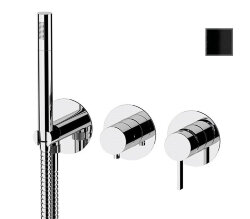 Remer Встроенный смеситель для ванны и душа Metrica MC97D3PCFP ручной душ и гибкий шланг длиной 150 см, черный глянец Remer Встроенный смеситель для ванны и душа Metrica MC97D3PCFP ручной душ и гибкий шланг длиной 150 см, черный глянец