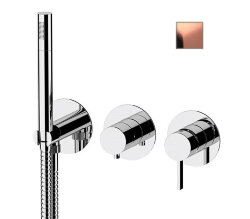 Remer Встроенный смеситель для ванны и душа Metrica MC97D3PRP ручной душ и гибкий шланг длиной 150 см, медь матовый Remer Встроенный смеситель для ванны и душа Metrica MC97D3PRP ручной душ и гибкий шланг длиной 150 см, медь матовый